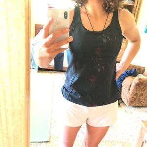 Lululemon top, built in bra